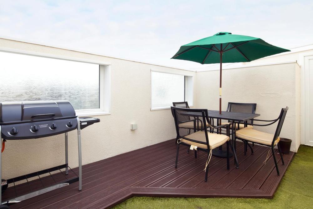 Queens Mansions: Princess Suite Blackpool Eksteriør billede